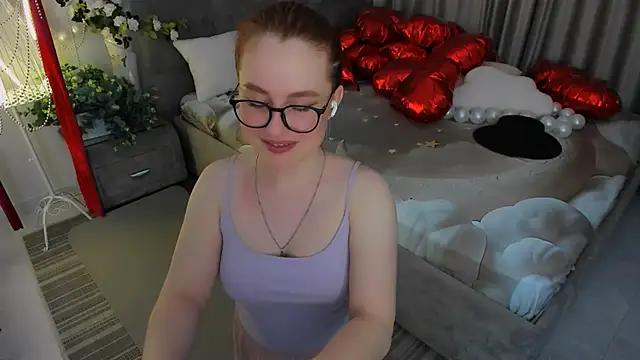 AirySilhouette Adlı Modelin Canlı XXX Sohbeti