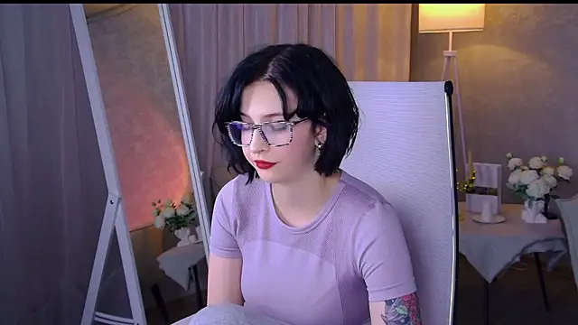 ElenaSomerhalder: онлайн-секс-чат