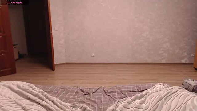 Chat XXX ao vivo de MiraRoy