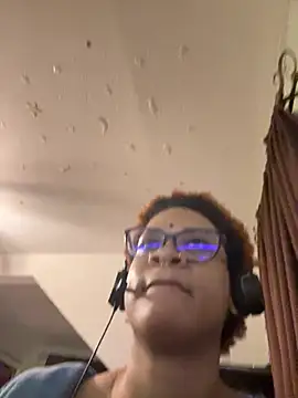 Živý XXX chat nickytheehawtie