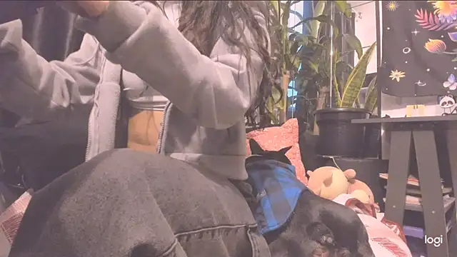 incognimeow's Live XXX Chat