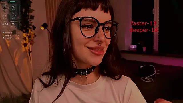 MichaellaMoon – Naživo XXX chat