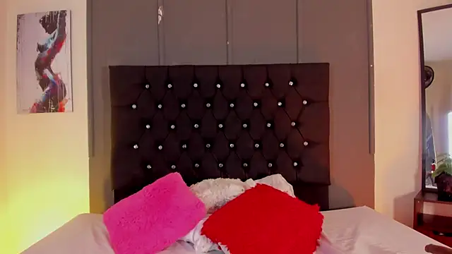 Zafiro__Brown élő XXX-chatje