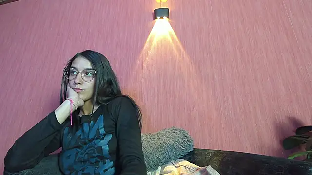 DanielaMonroe 现场XXX聊天