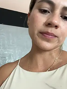 valentina_herrrera – Naživo XXX chat