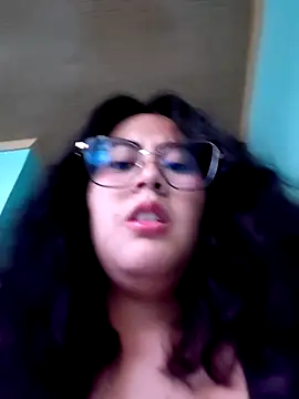 Mari-98 Chat XXX live