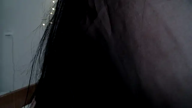 GothicKiraVex Show in webcam