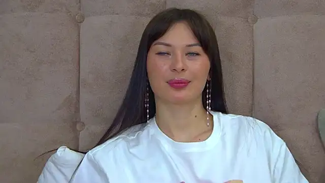 AlexandraBloom Obrolan Langsung XXX