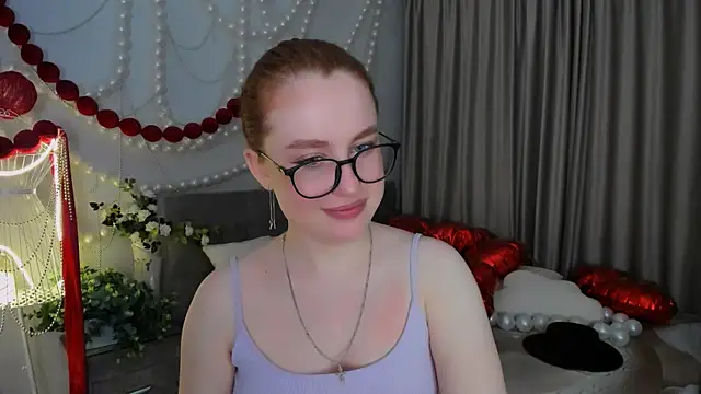 Chatroom XXX en direct de AirySilhouette