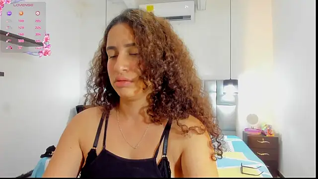 Živý XXX chat NoaMalak7