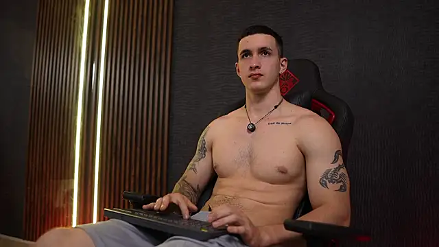 JacksonOlsenn Live XXX-chat