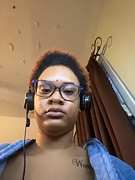 nickytheehawtie's Live XXX Chat