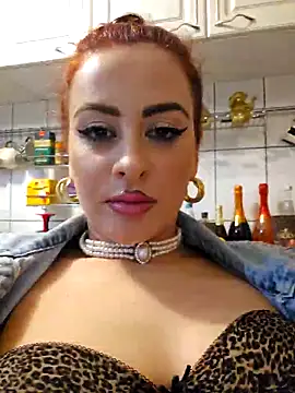 WatchTheQUEEnConQuer88 Live XXX Chat