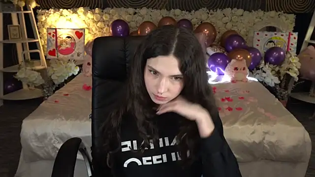 BabyFlowerr Chat XXX in diretta