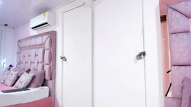 megannherrera's Live XXX Chat