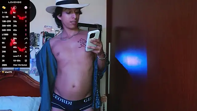 Chat +18 de DannyPhantom555 ao vivo