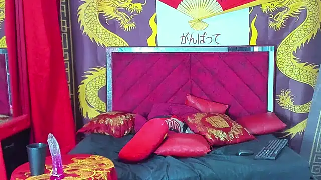 Playboy_trans0: онлайн-секс-чат