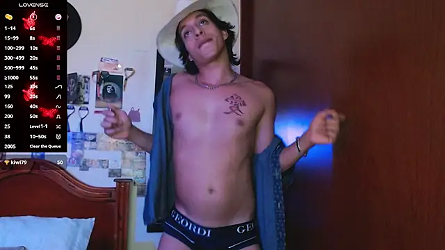 DannyPhantom555 élő XXX-chatje