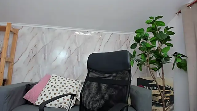 دردشة JennaPrice الجنسية المباشرة