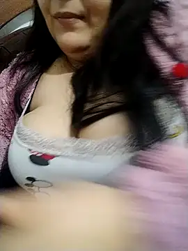 DALO3A85 Adlı Modelin Web Kamerası Şovu