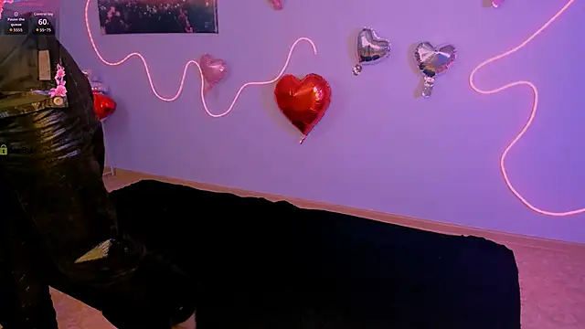 Chat +18 de mia_starrr_ ao vivo