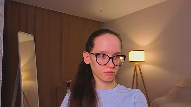 BettyBrowni 现场XXX聊天