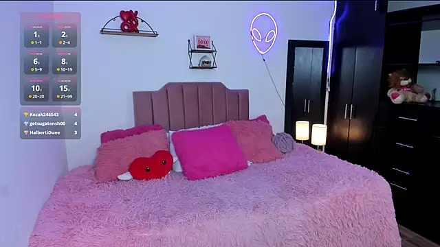 Nina_curves 라이브 XXX 채팅