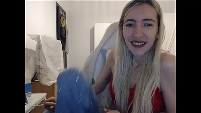 Webkamerová show BarbieBlondieGirl