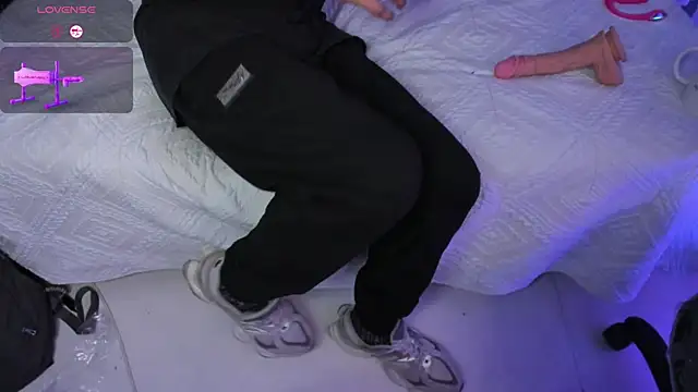 دردشة LiamDeep الجنسية المباشرة