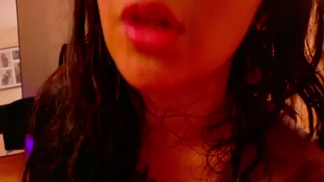 EmmyEvans1 live XXX chat