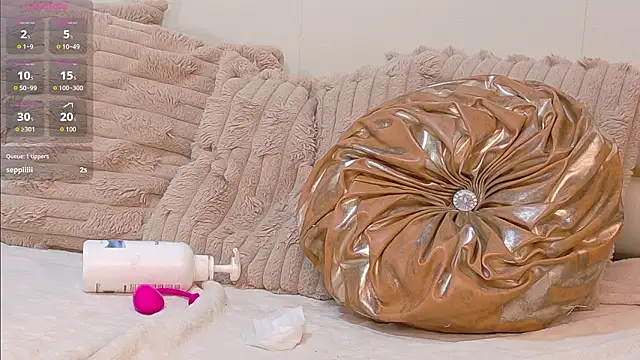 Mhia_Sweet_ élő XXX-chatje