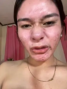 Pokazy przed kamerką – sassymimi69