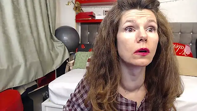 kellyterapy Adlı Modelin Canlı XXX Sohbeti