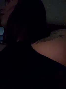 LizzRouse live XXX chat