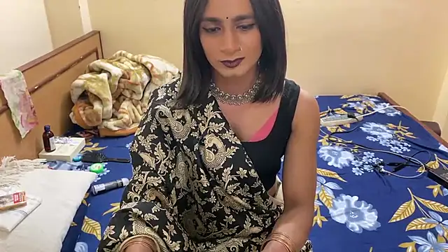 LuvLayla: онлайн-секс-чат