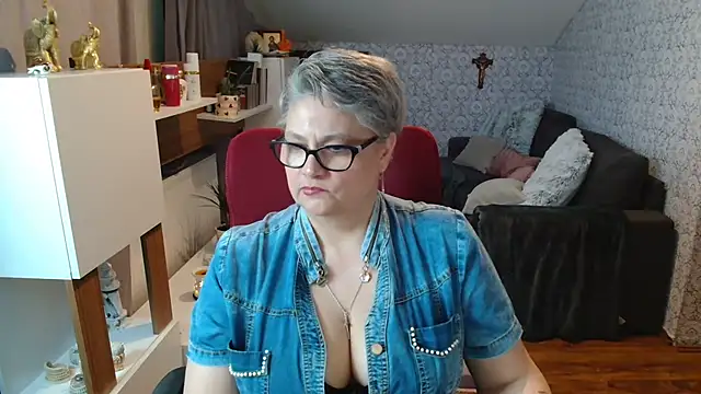 bigtits4you Chat XXX in diretta