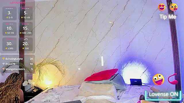 Chat +18 de LucianaaMorena ao vivo