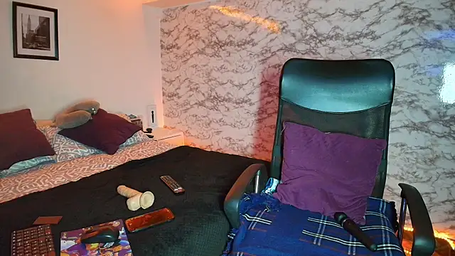 Camila_IRoose Chat XXX in diretta