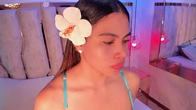 barbara_cambels Adlı Modelin Canlı XXX Sohbeti