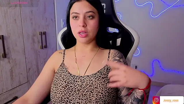 Chatroom XXX en direct de Victoryyy_