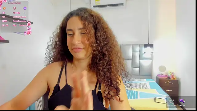 แชท XXX สดของ NoaMalak7