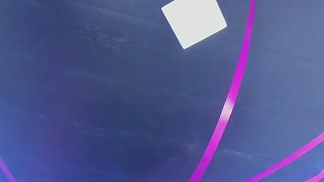 adhalee_js' Live XXX Chat