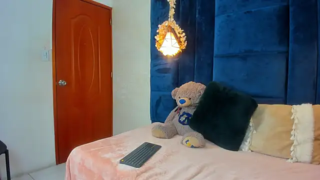 AFRODITAARGENNUS' Live XXX Chat