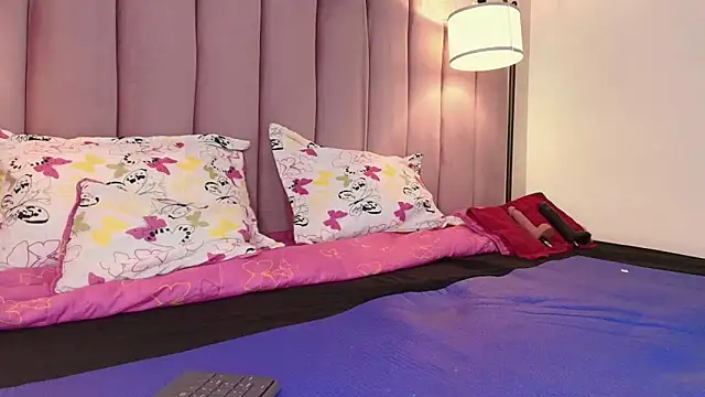 دردشة HallyBans الجنسية المباشرة