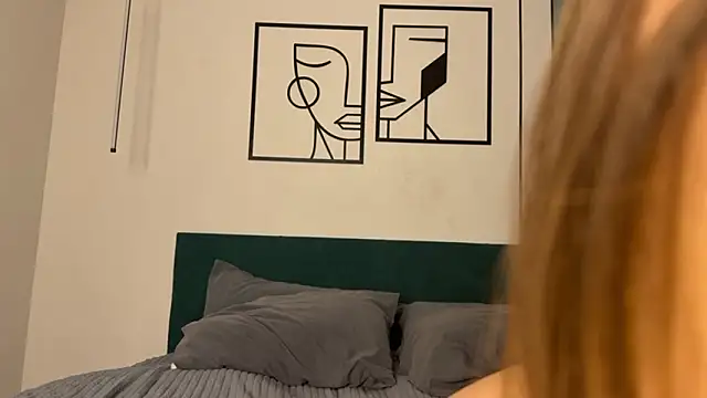 Chatroom XXX en direct de aryamirelle