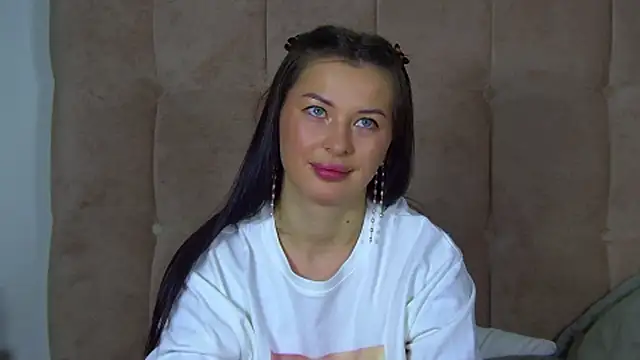 AlexandraBloom's Live XXX Chat