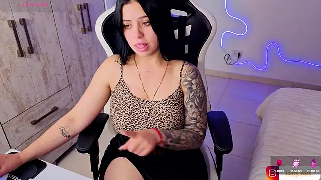 Chat +18 de Victoryyy_ ao vivo