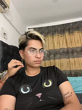 Ivana__Rivera élő XXX-chatje