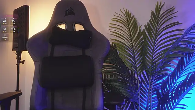 Онлайн чат XXX little-eli