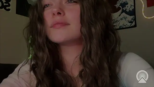 Show modela Emilia0_0_7 na web-kameri